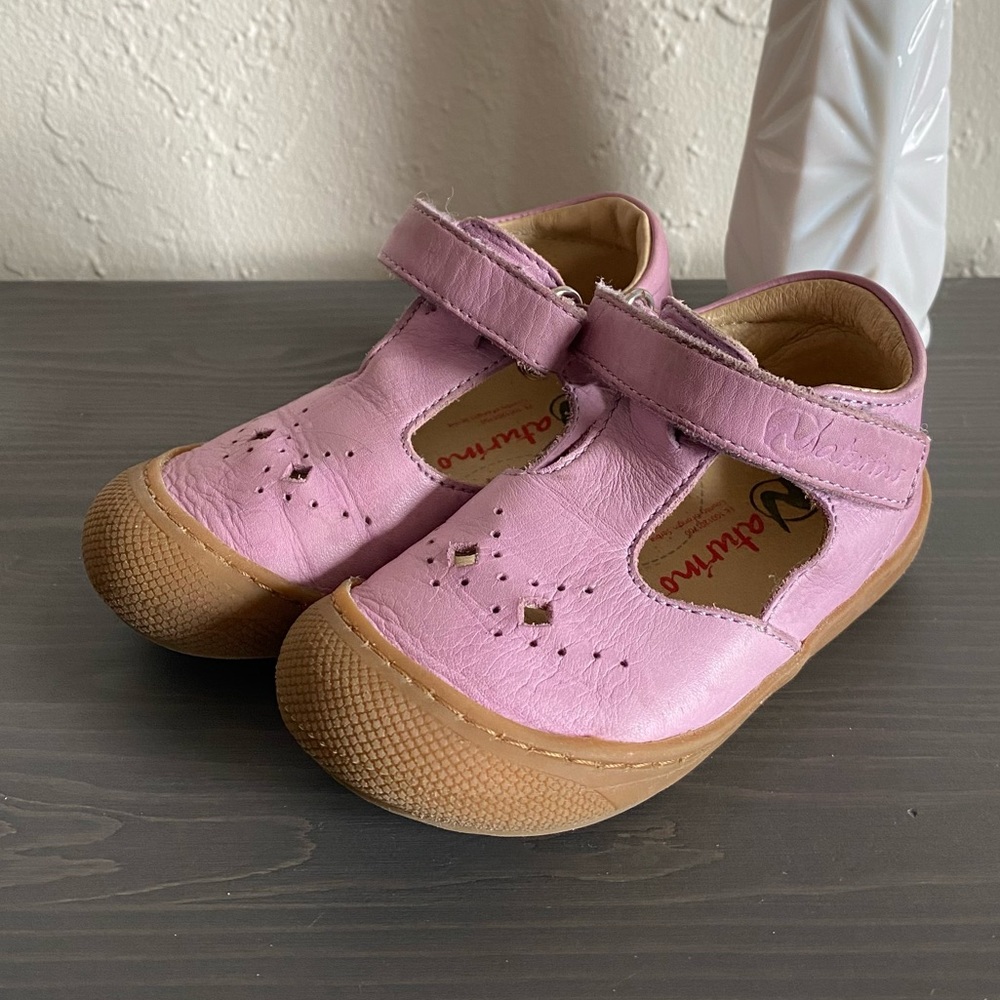 NATURINO Italian Leather Mary Jane’s size US 6/EU 22 VGUC